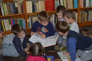 &Ouml;nk&eacute;ntesek a kereszt&uacute;ri V&aacute;rosi K&ouml;nyvt&aacute;rban